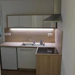 Petite 马里博尔