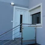 Petite 公寓 马里博尔